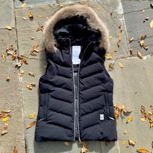 NWOT Descente Puffer Vest w/ Fur